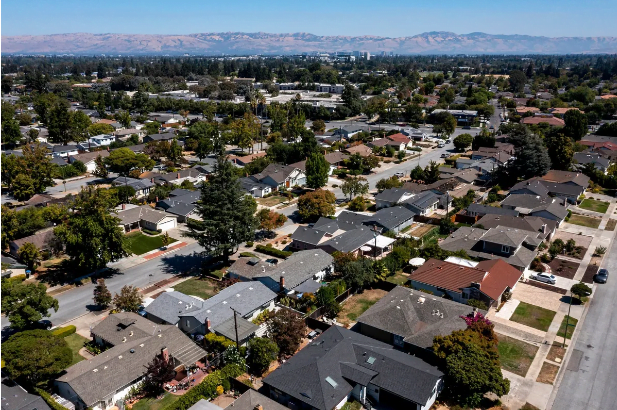 US Mortgage Rates Drop to Two-Year Low Ahead of Fed Rate Cut
