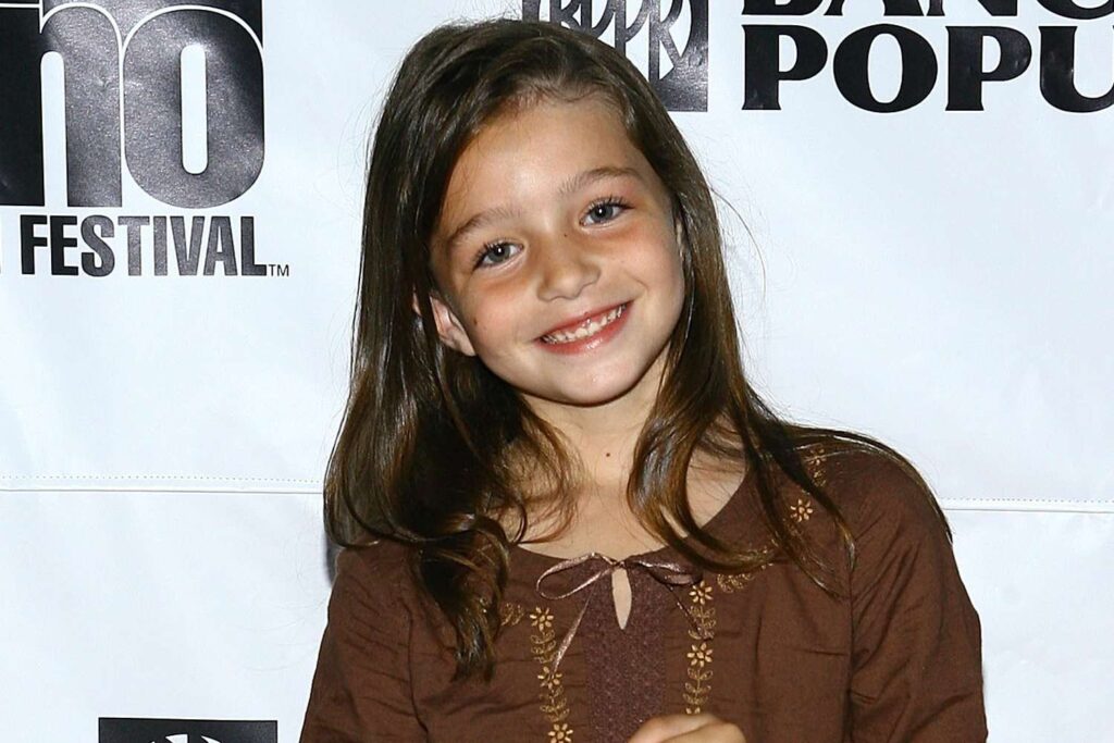 Noah Star Sophie Nyweide Dies at 24 1 Sophie Nyweide